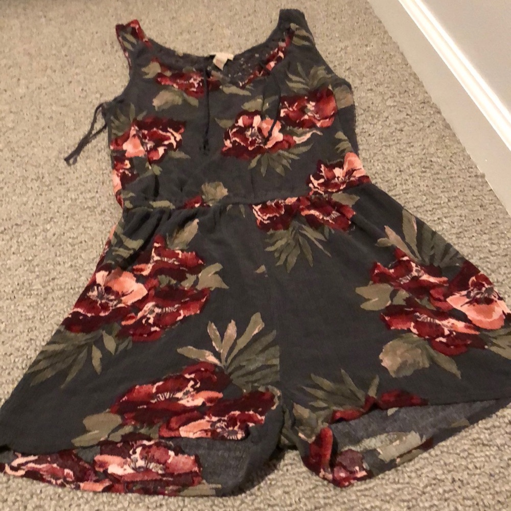 Floral Sleeveless Romper